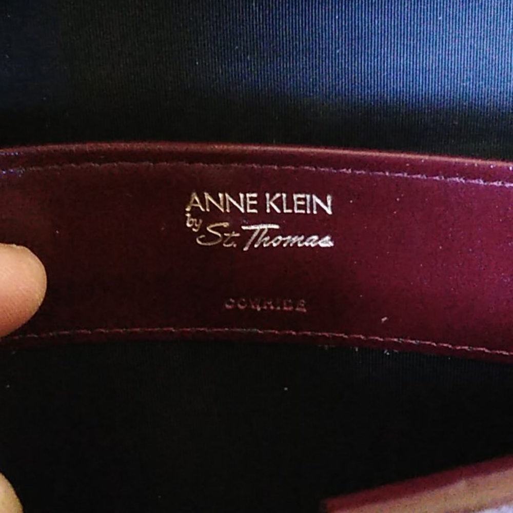 Anne Klein St. Thomas line leather wallet